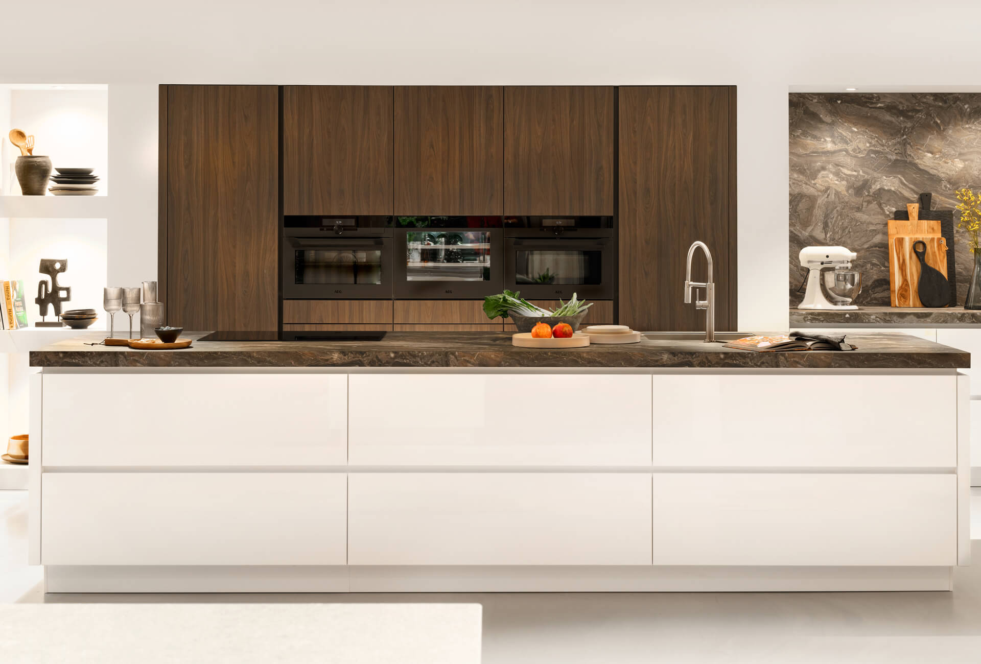 Vooraanzicht luxe Systemat eiland keuken Vooraanzicht luxe Systemat eiland keuken | Eigenhuis Keukens
