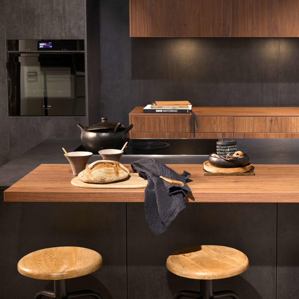 Keukenbar | Betonlook Systemat eiland keuken | Eigenhuis Keukens Houten