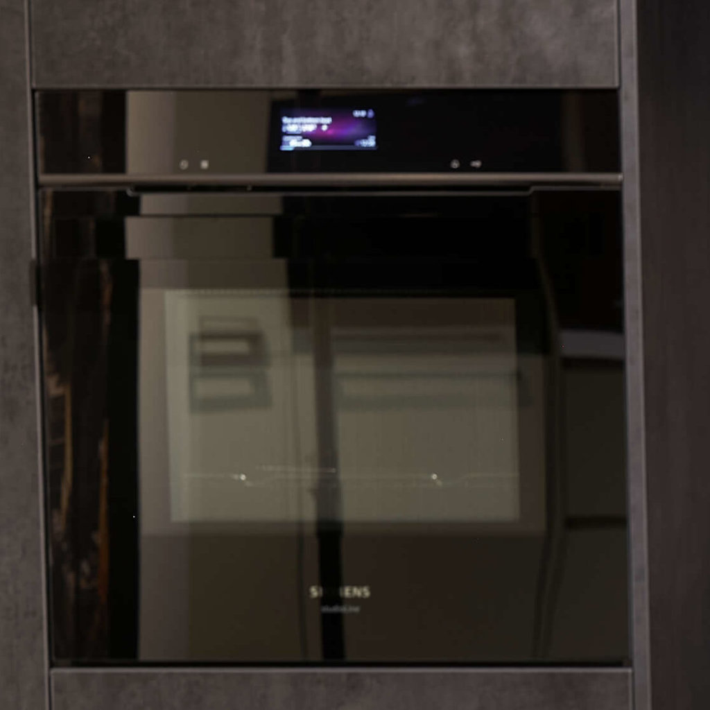 Keukenbar | Betonlook Systemat eiland keuken | Eigenhuis Keukens Houten