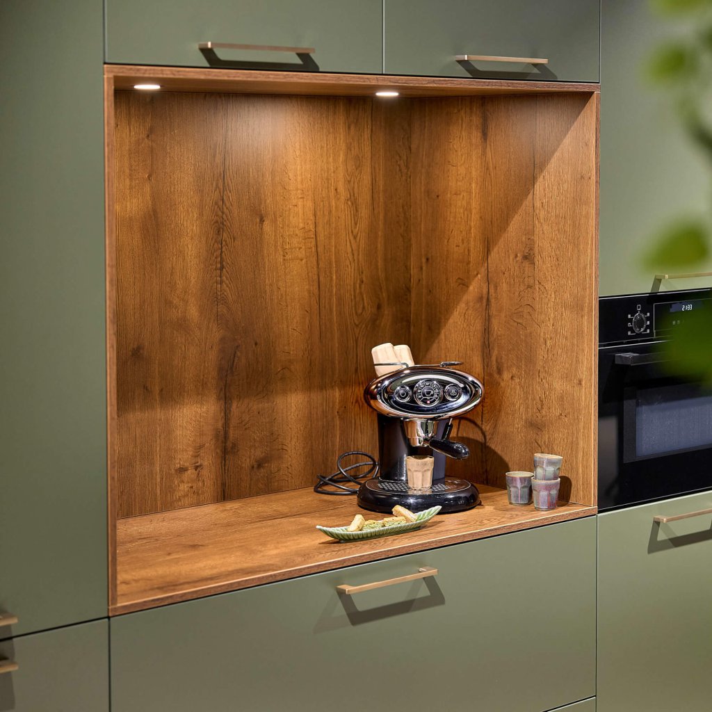 Keukennis met koffiecorner in olijfgroene concept130 keuken