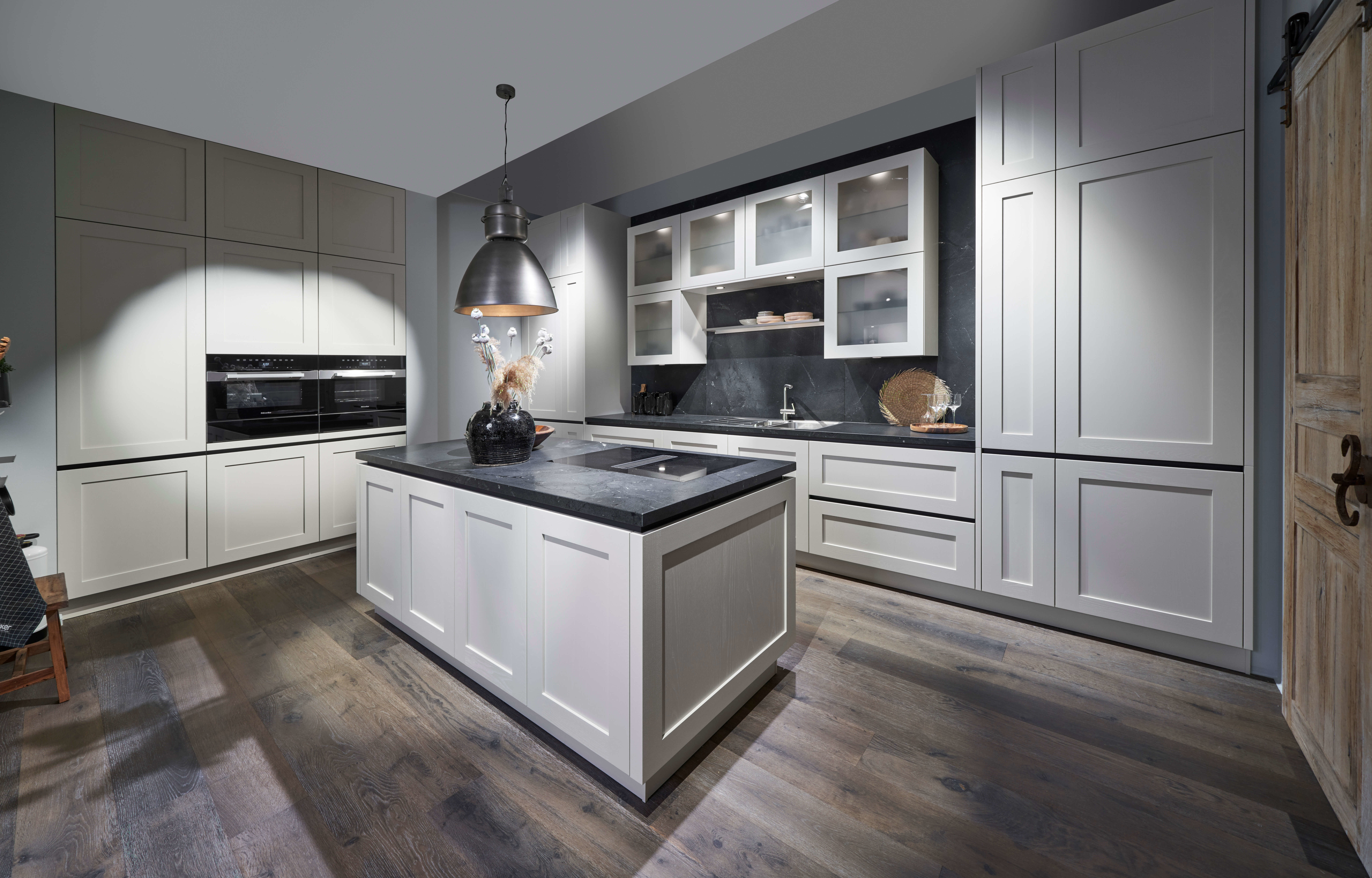klassieke-eiland-keuken-eigenhuis-keukens-aspect-ratio-625-400 Klassieke witte eiland keuken | Eigenhuis Keukens