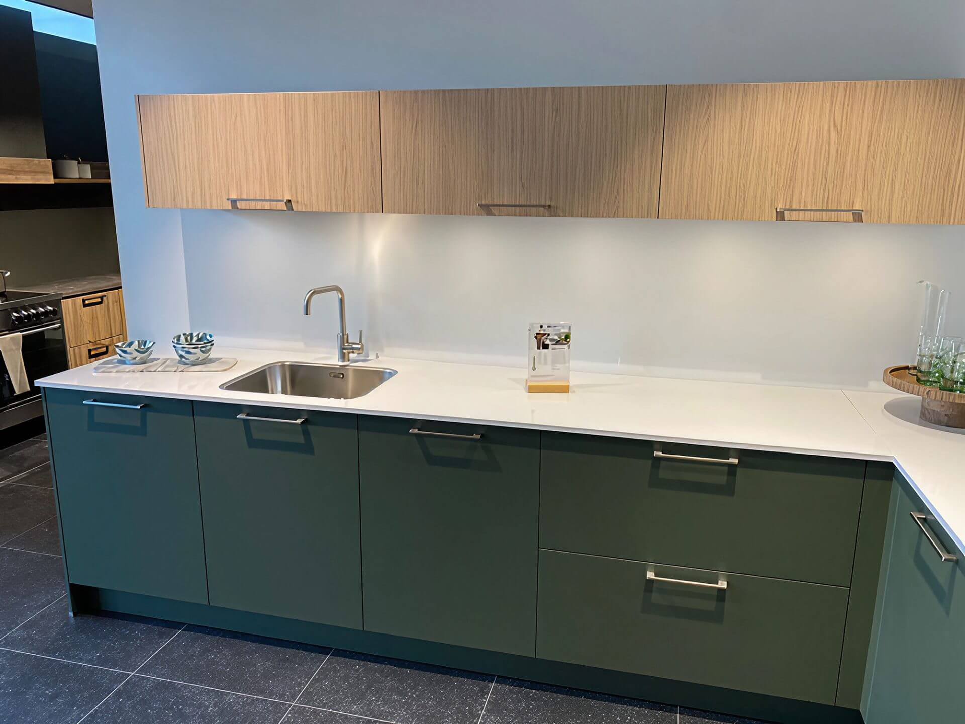 Showroomkeuken concept130 hoekkeuken werkhoek | Eigenhuis Keukens