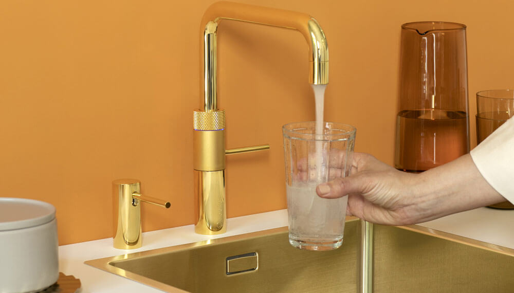 Gekleurde quooker kraan | Eigenhuis Keukens