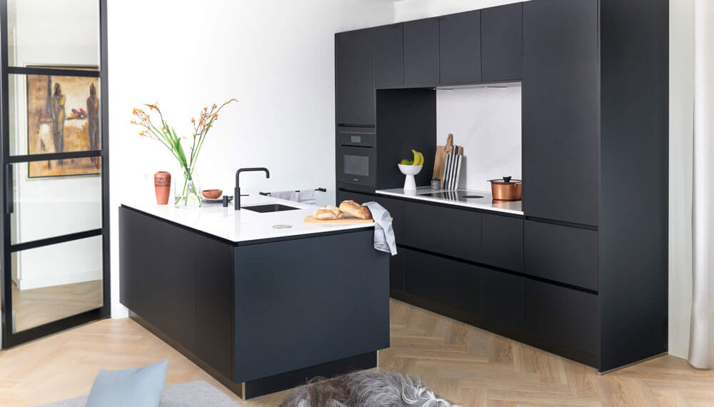 Stijlvolle praktische open keuken | Eigenhuis Keukens
