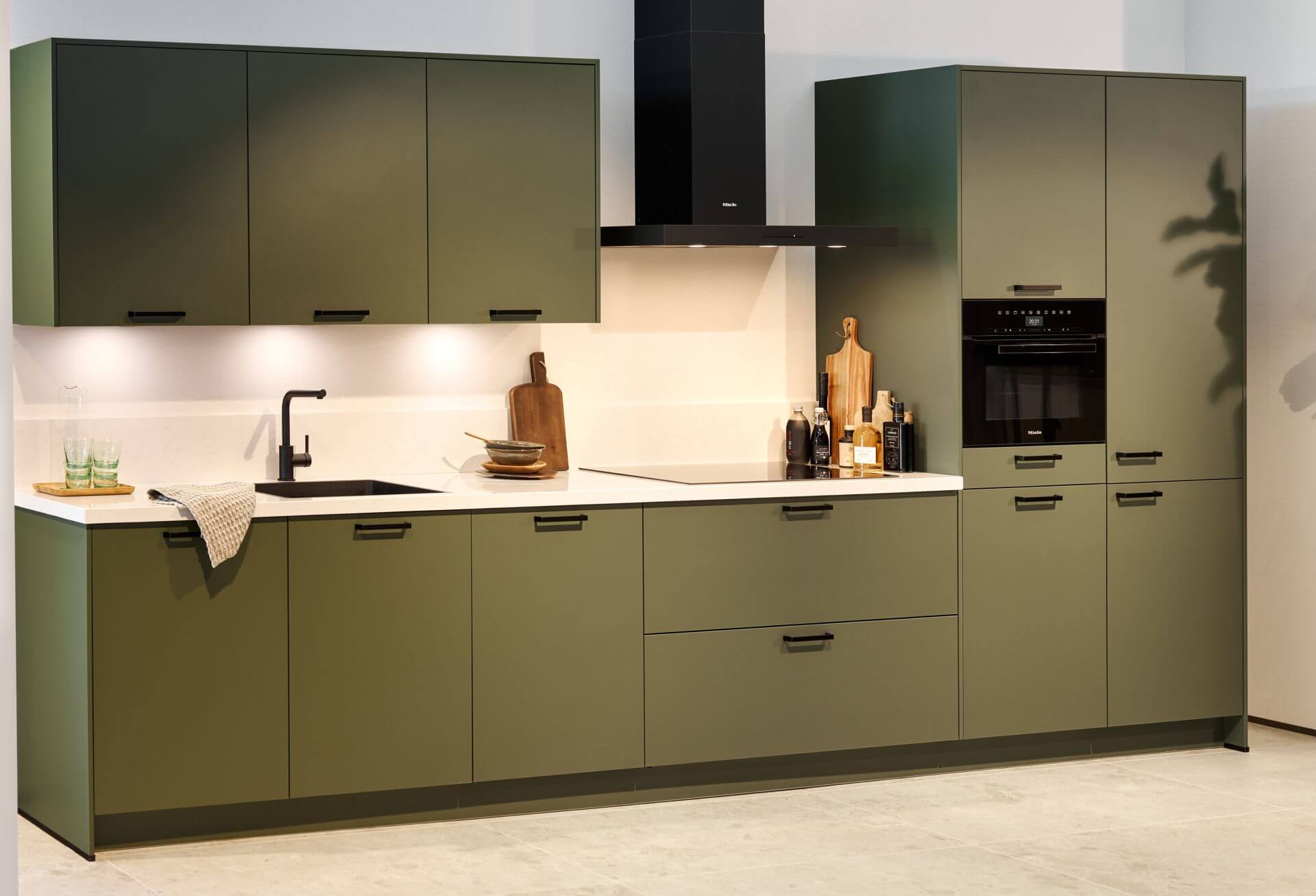 Hacker concept130 keuken in olijfgroen | Eigenhuis Keukens Hacker concept130 keuken in olijfgroen
