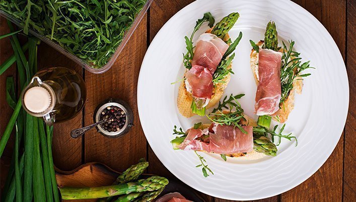 Bruschetta recept met asperges en ham