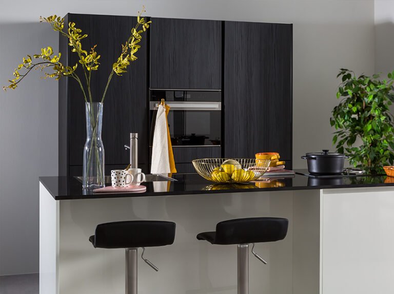 Ecook Pro eiland keuken met bar | Showroomkeuken | Eigenhuis Keukens