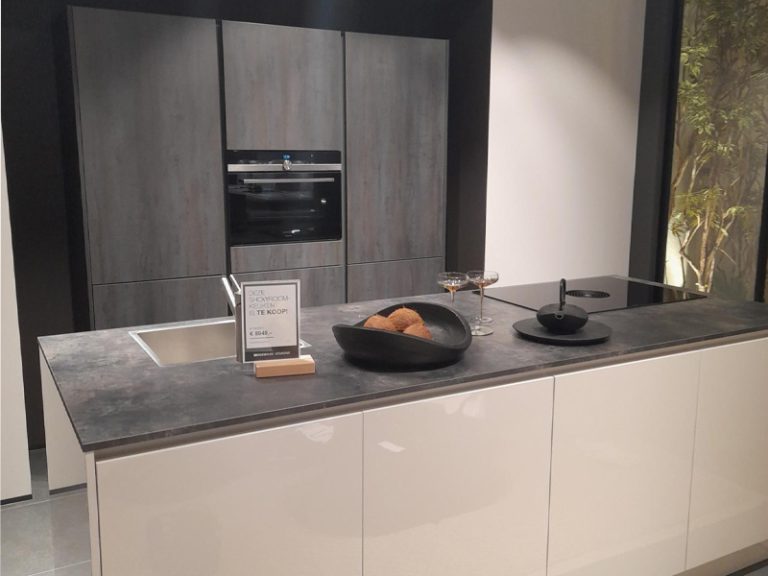 Eiland keuken met kastenwand | Eigenhuis Keukens