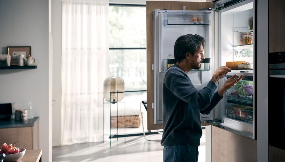 Oorzaak van een stinkende koelkast | Tips tegen een stinkende koelkast | Eigenhuis Keukens Oorzaak van een stinkende koelkast | Tips tegen een stinkende koelkast | Eigenhuis Keukens